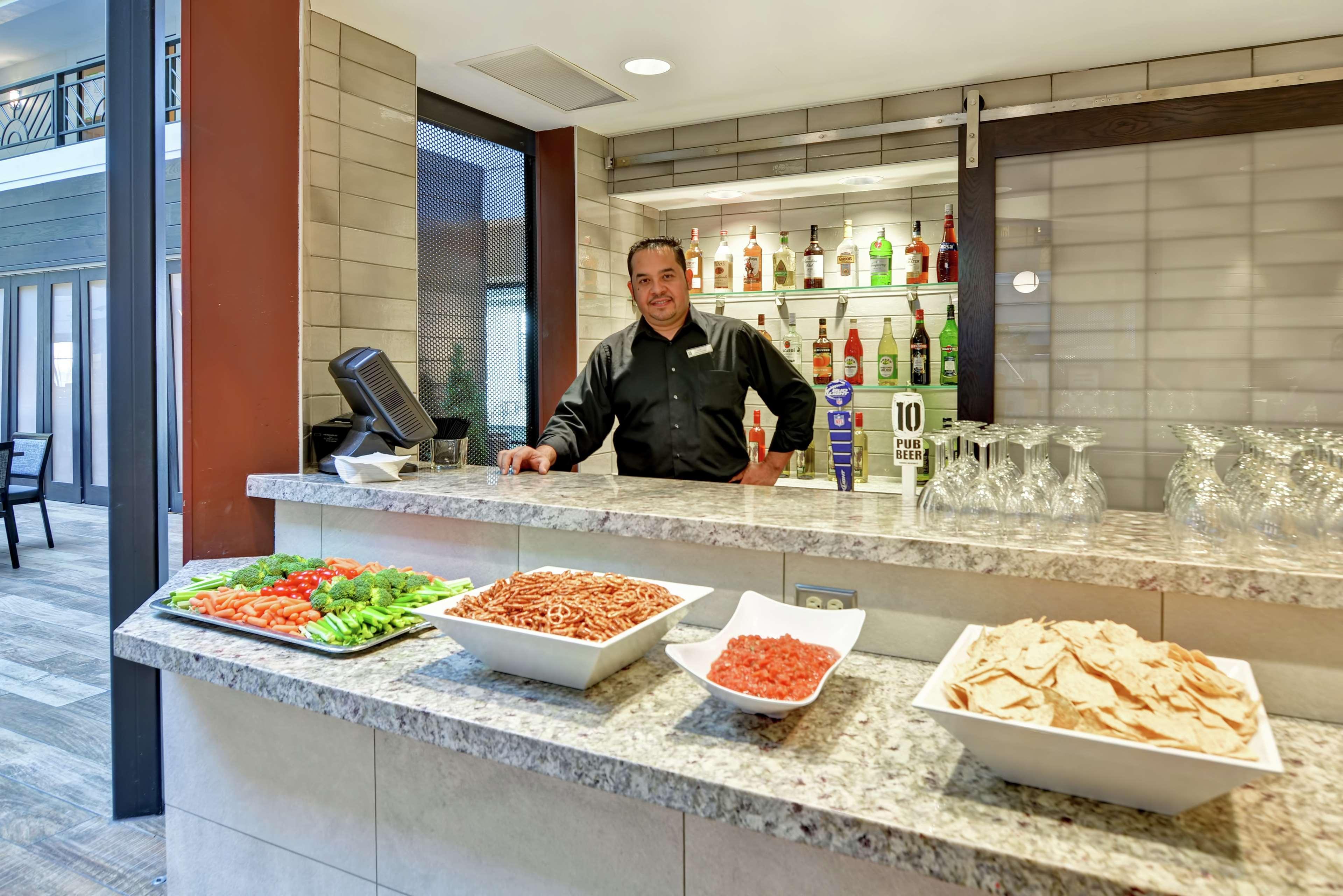 בלומינגטון Embassy Suites By Hilton Minneapolis Airport מראה חיצוני תמונה